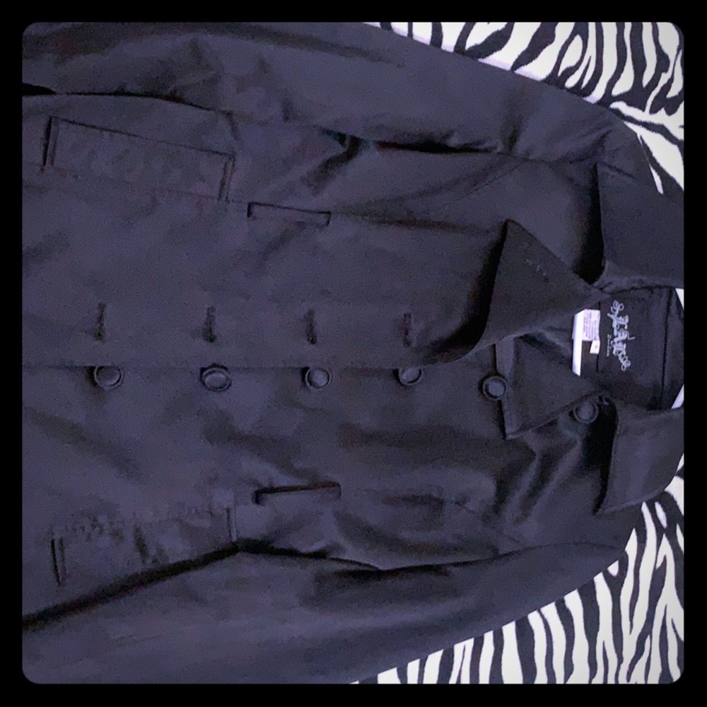 Vintage woman Trenchcoat with very deep pockets